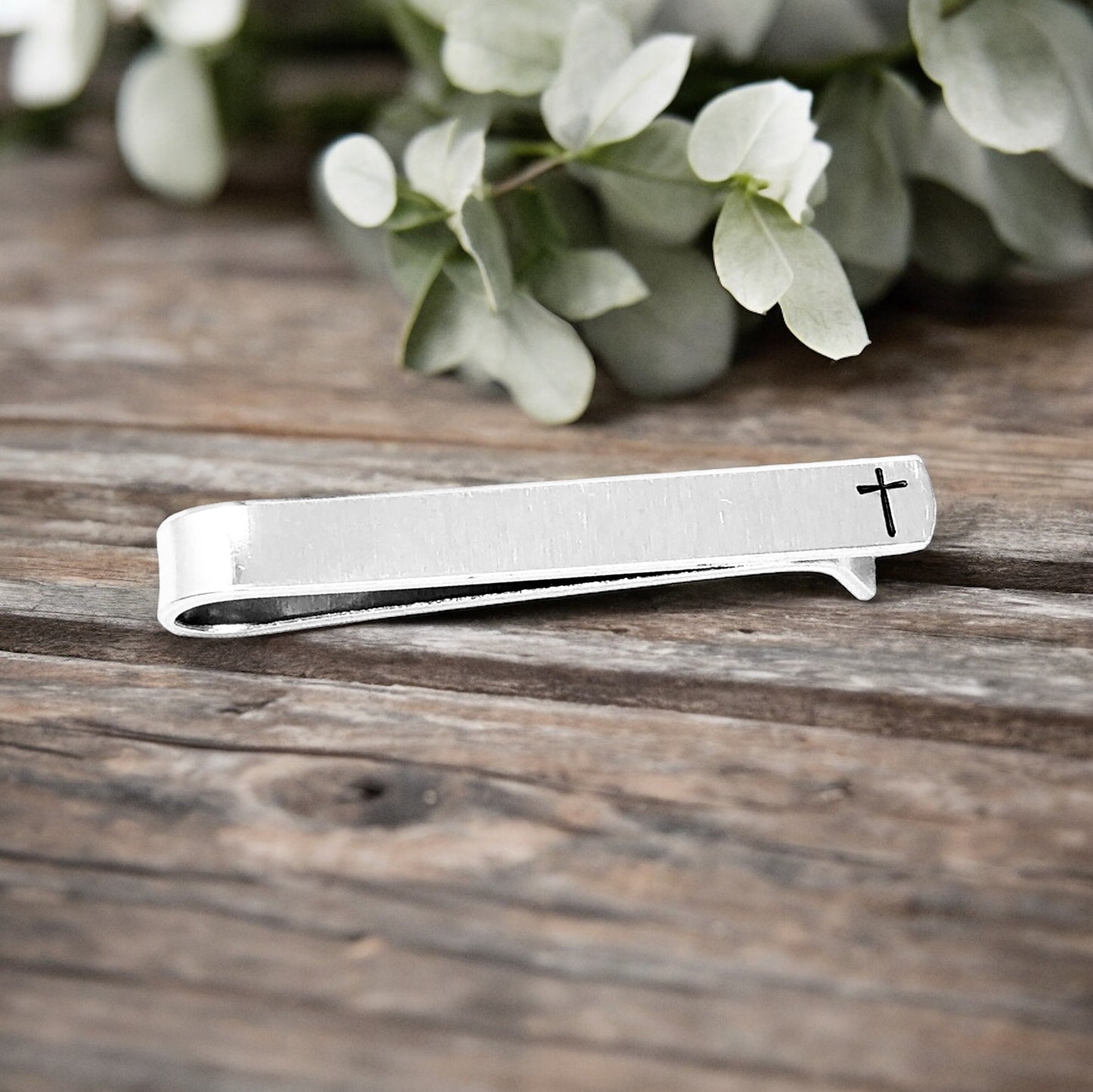 Cross Tie Clip